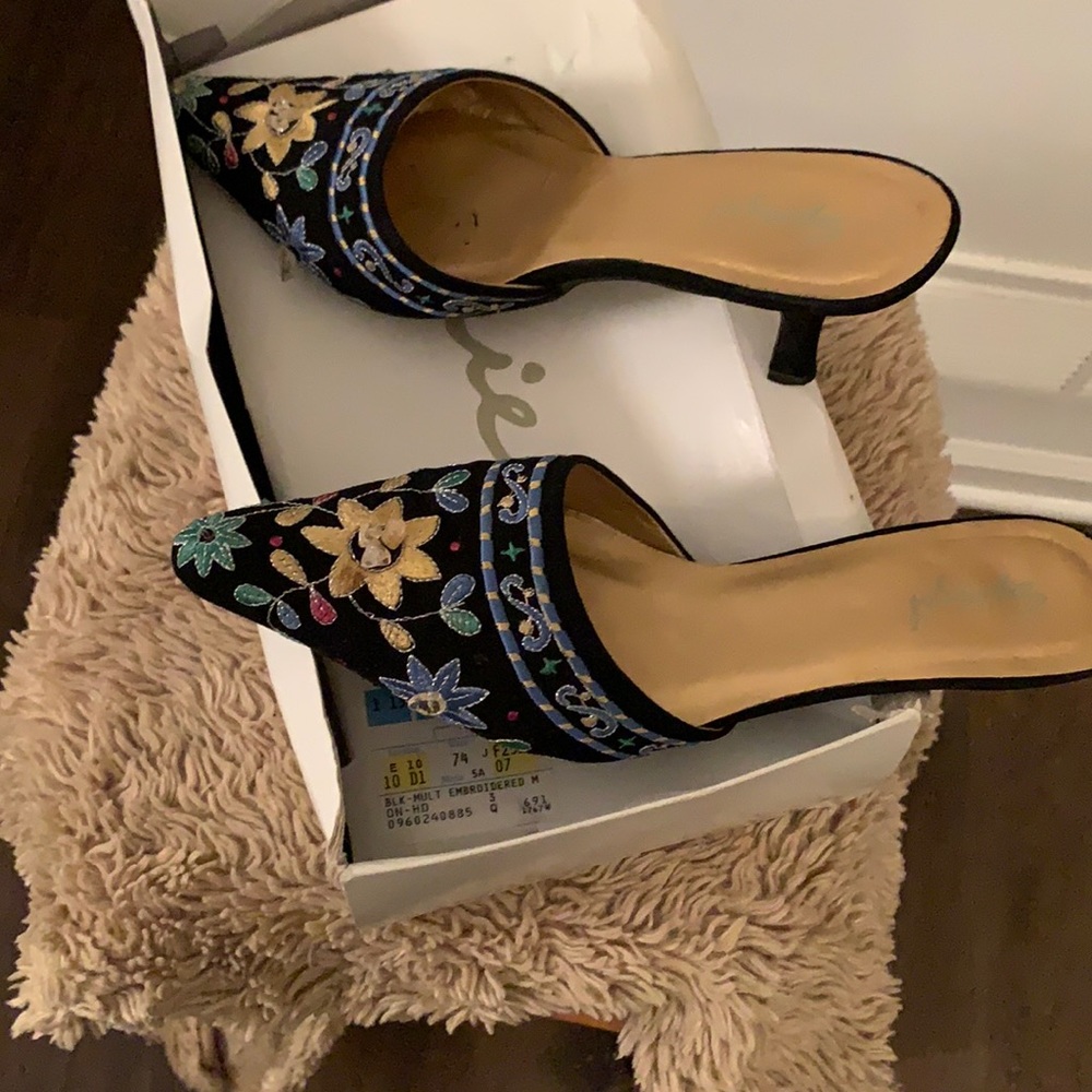 Spiegel Black Multi Embroidered